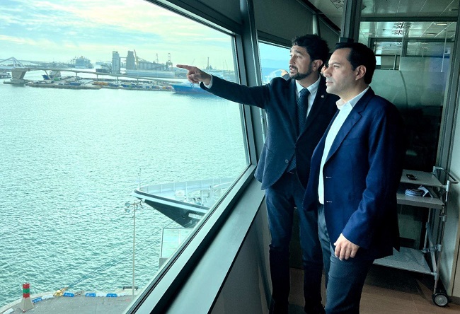 Dosal VILA DOSAL REALIZÓ UNA VISITA AL PUERTO DE BARCELONA, PARA CONOCER SUS ...